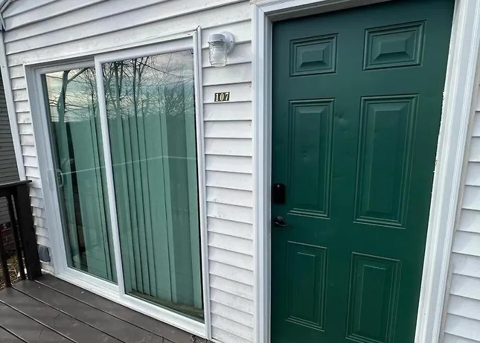 2Br Modern Home - Near Wvu, Hospitals & Stadium