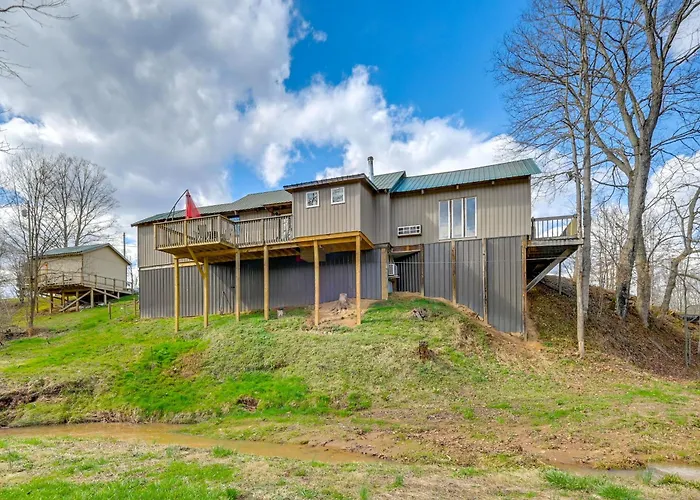 Private Hot Tub! Country Retreat In West Virginia